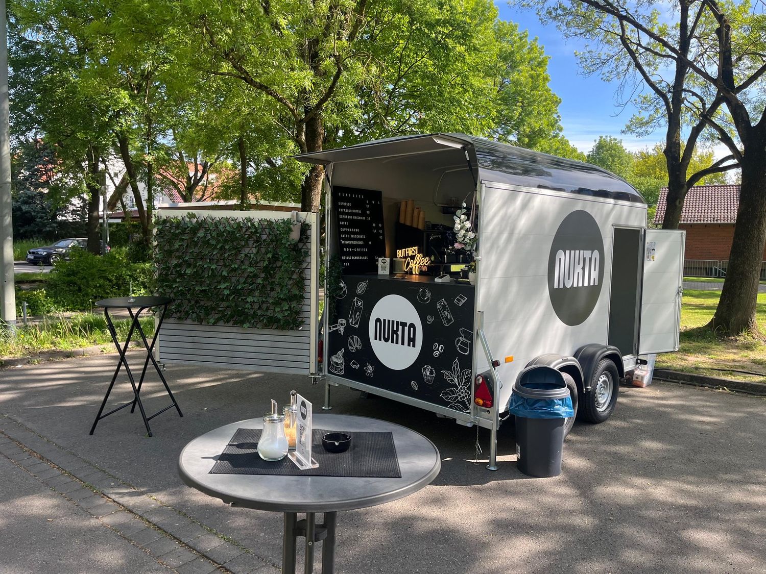 NUKTA Kaffeewagen im Park